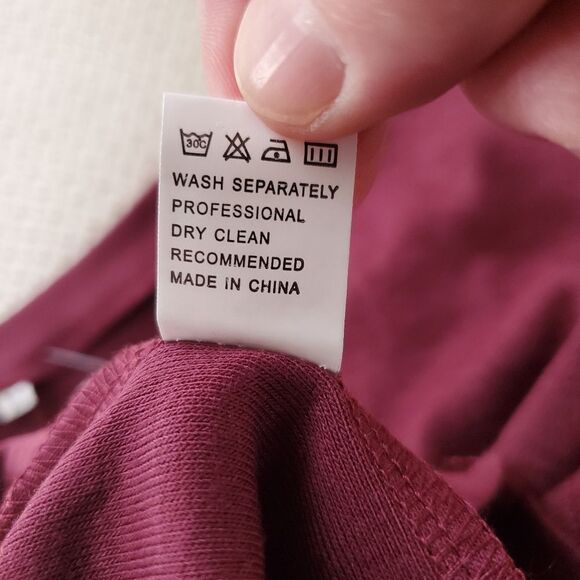 La Mode V-Neck Long Sleeve Top sz Medium - Picture 12 of 12